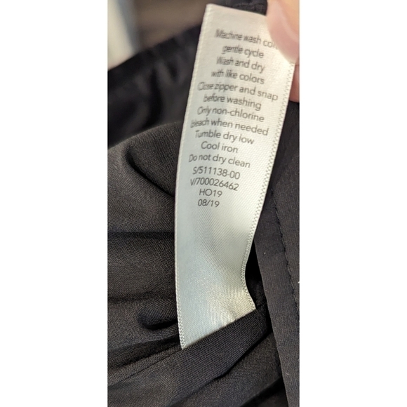 Athleta Toasty Buns Insulated Skirt in Black Size 6 - Picture 9 of 10
